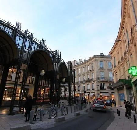 Bordeaux Appartement Grassi Grand Theatre Apartment *